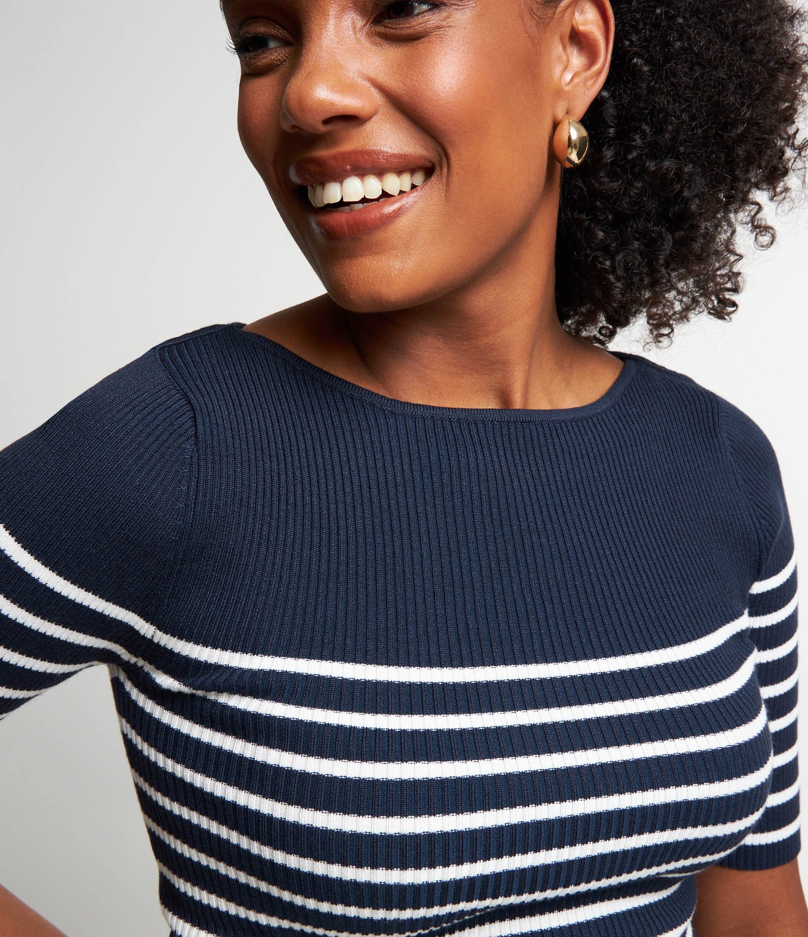 Blusa em Tricõ com Textura Canelada e Estampa Listrada Azul Escuro/ Branco 5