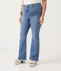 Pantalón Flare Jeans con Terminación Deshilachada Curve & Plus Size
