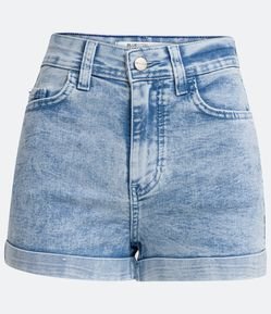 Short Hot Pants em Jeans Delavê com Barra Dobrada