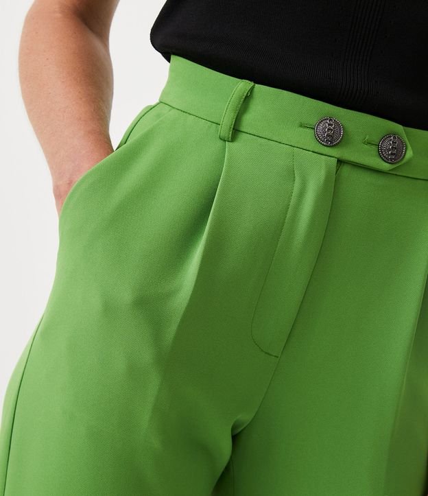 Pantalón Recto con Cintura Alta y Botones Verde 4