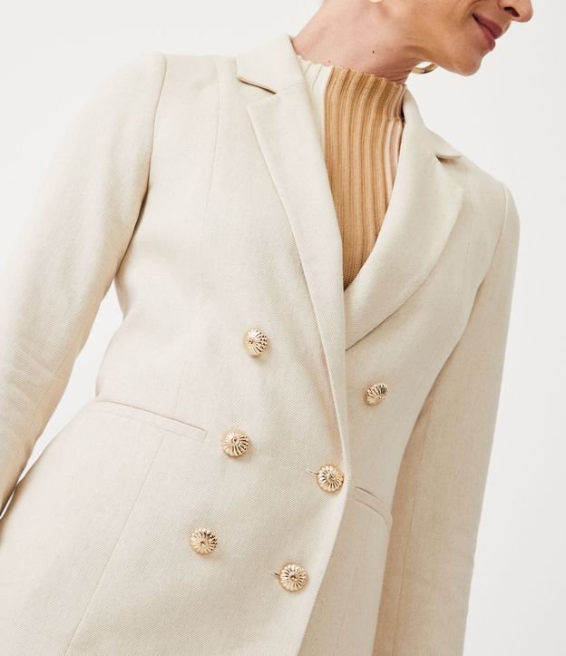 Blazer en Lino con Botones Delanteros Diferenciados Beige 6