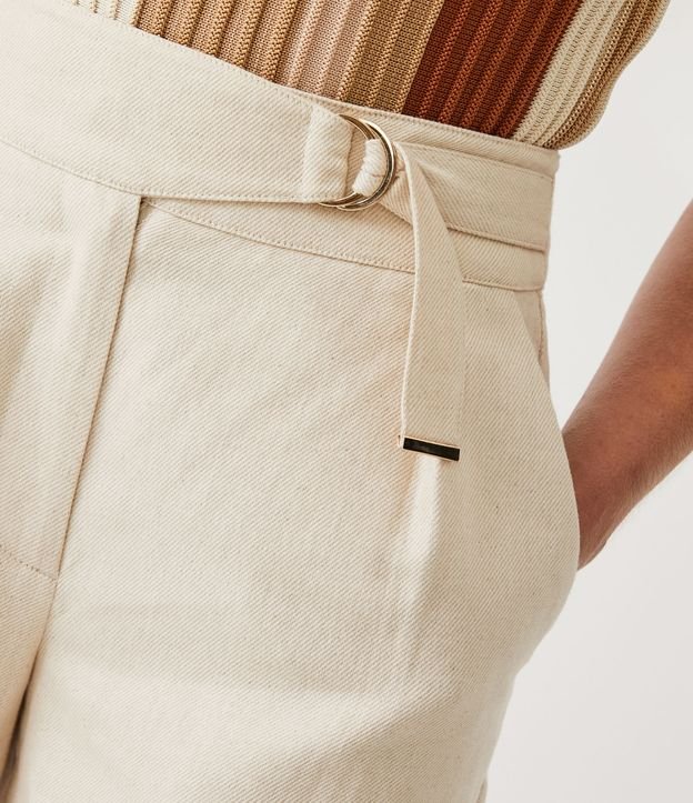Short en Lino con Cintura Cruzada Beige 4