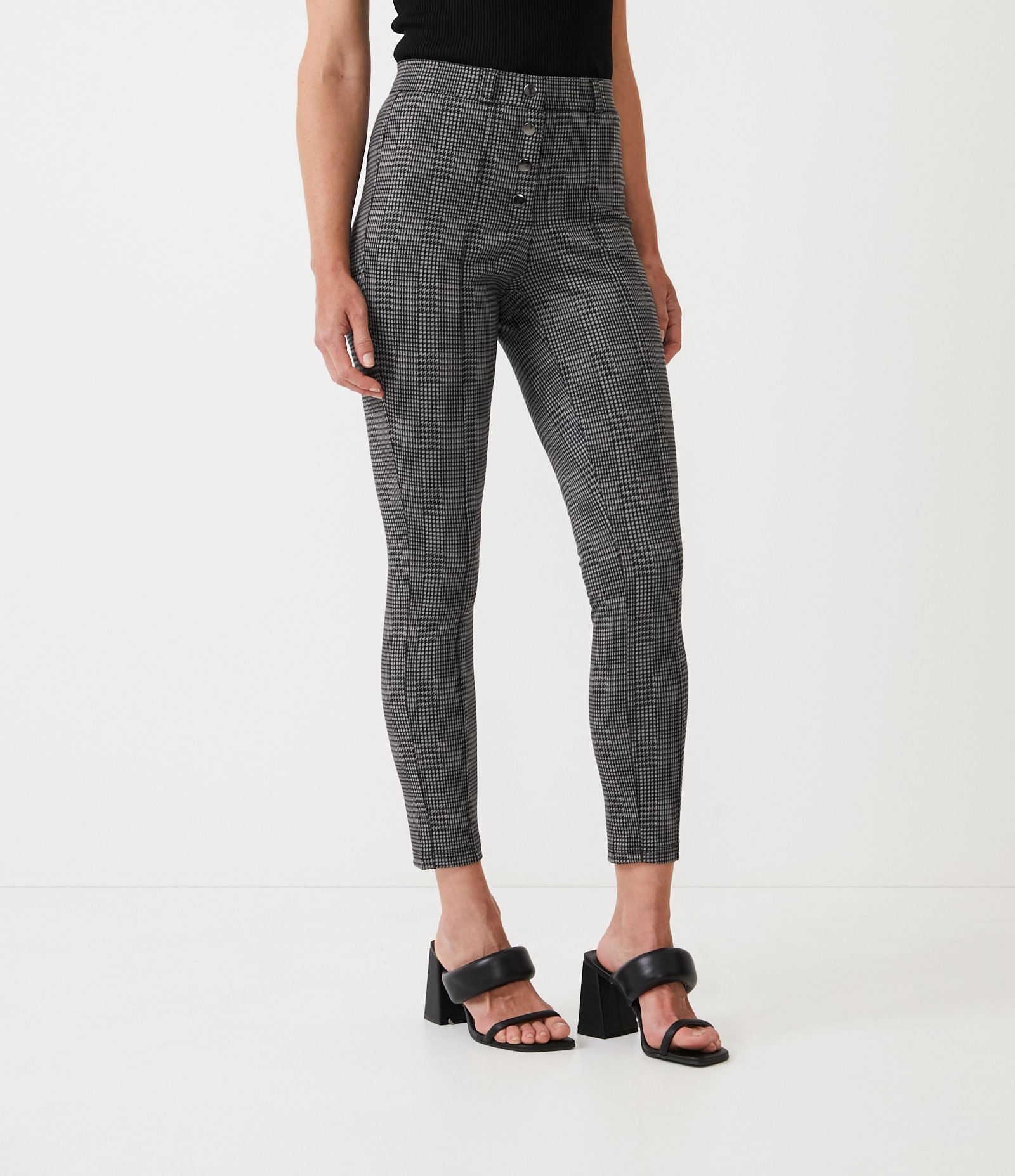 Calça Legging em Ponto Roma com Estampa Xadrez Preto 2