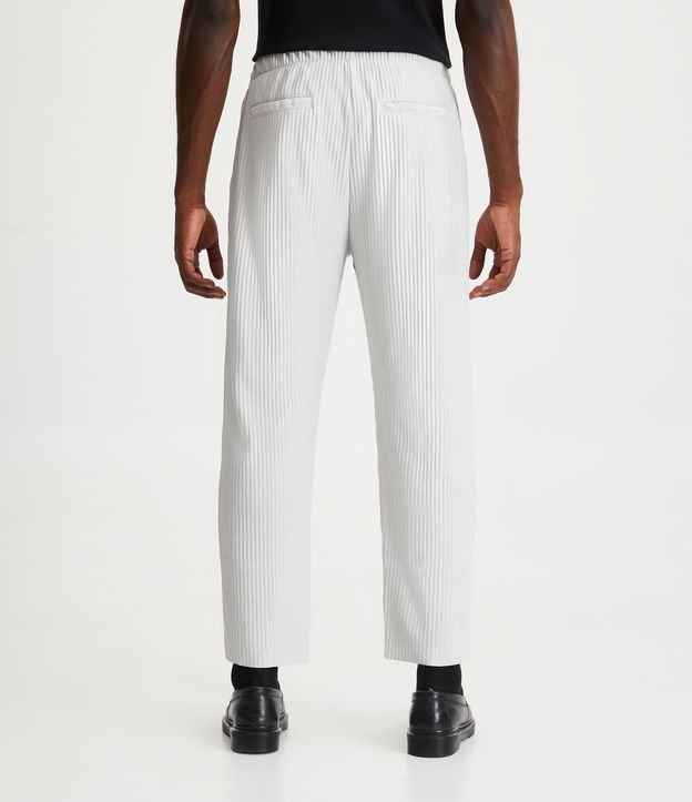 Pantalón Texturizado con Cintura Elástica y Bolsillos Gris 3