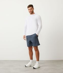 Bermuda Regular Esportiva com Cós Elástico e Bolsos