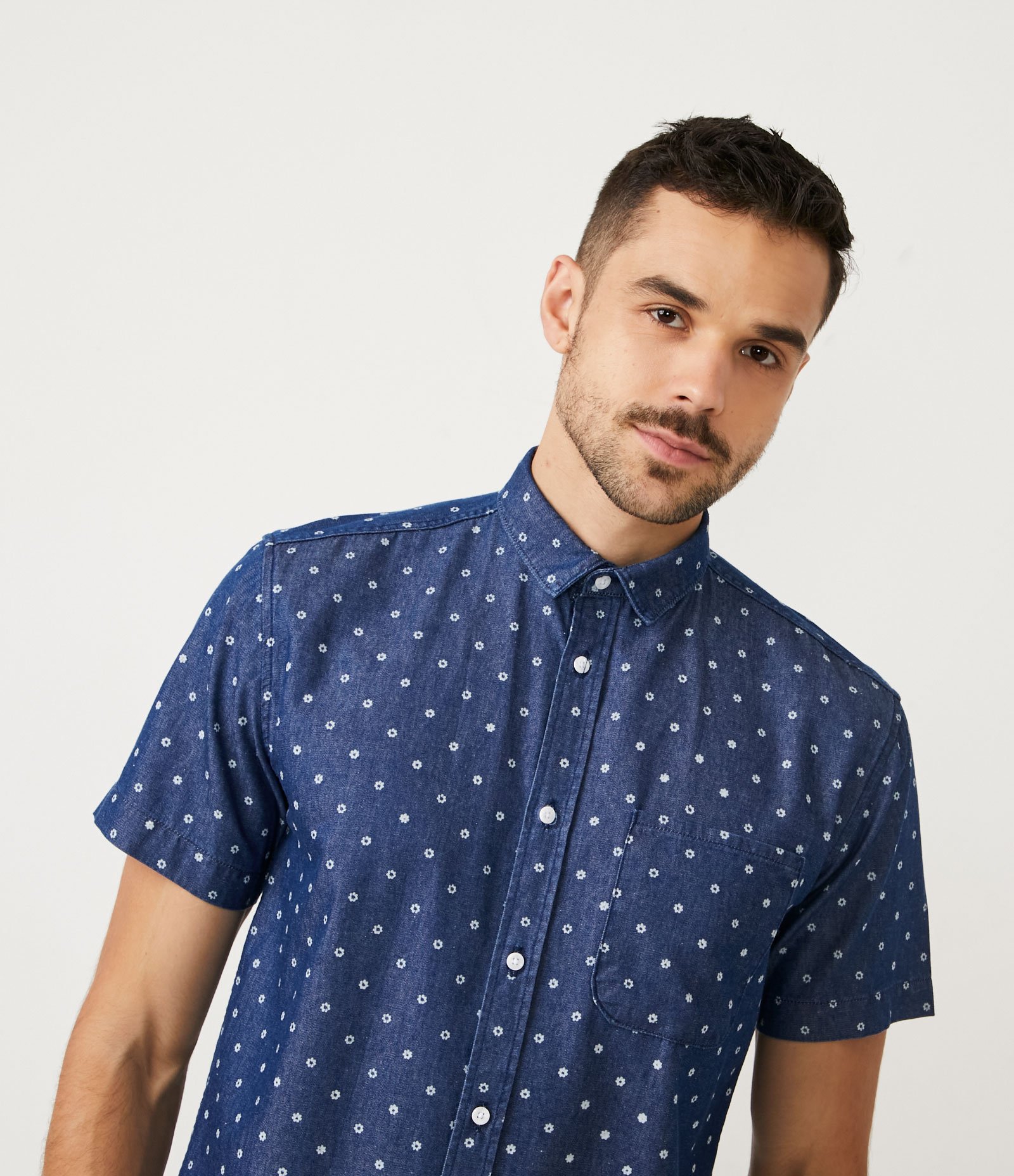 Camisa Comfort em Algodão com Estampa Círculos Diferenciados Azul 4