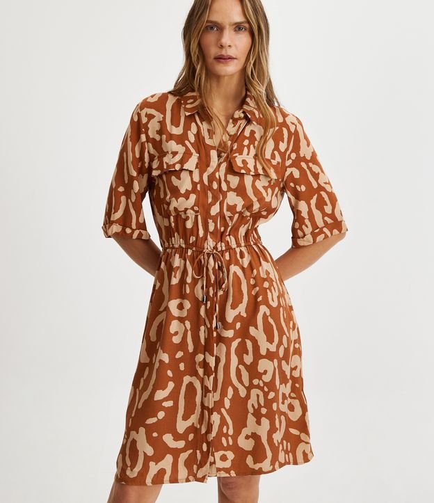 Vestido Curto em Viscose com Estampa Animal Print