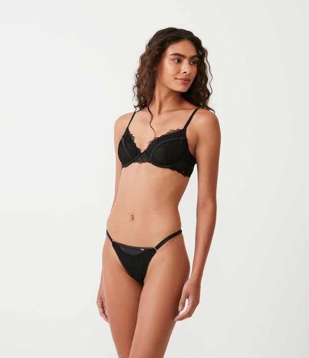 Calcinha String Fio Duplo em Tule com Bordado