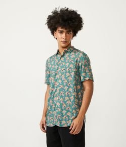Camisa Manga Curta em Viscose com Estampa de Cogumelos