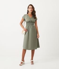 Vestido Midi em Tricoline com Decote V e Elástico na Cintura