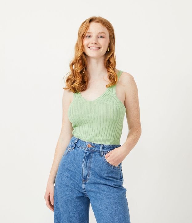 Blusa Musculosa Cropped en Viscosa Acanalada Verde 1