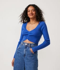 Blusa Cropped em Tricô Canelado com Manga Longa e Franzido