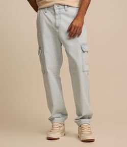 Calça Jeans Baggy com Bolsos Cargo