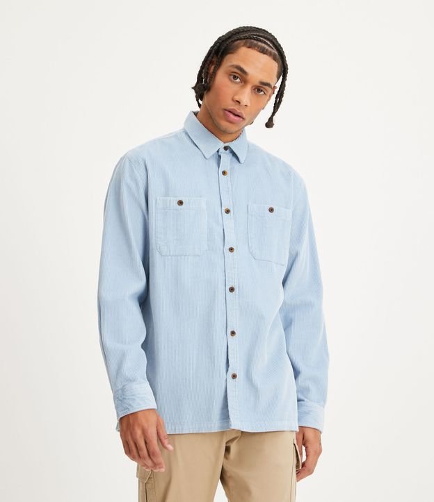 Camisa Regular em Algodão com Textura Cotelê e Bolsos - Cor: Azul Claro - Tamanho: P