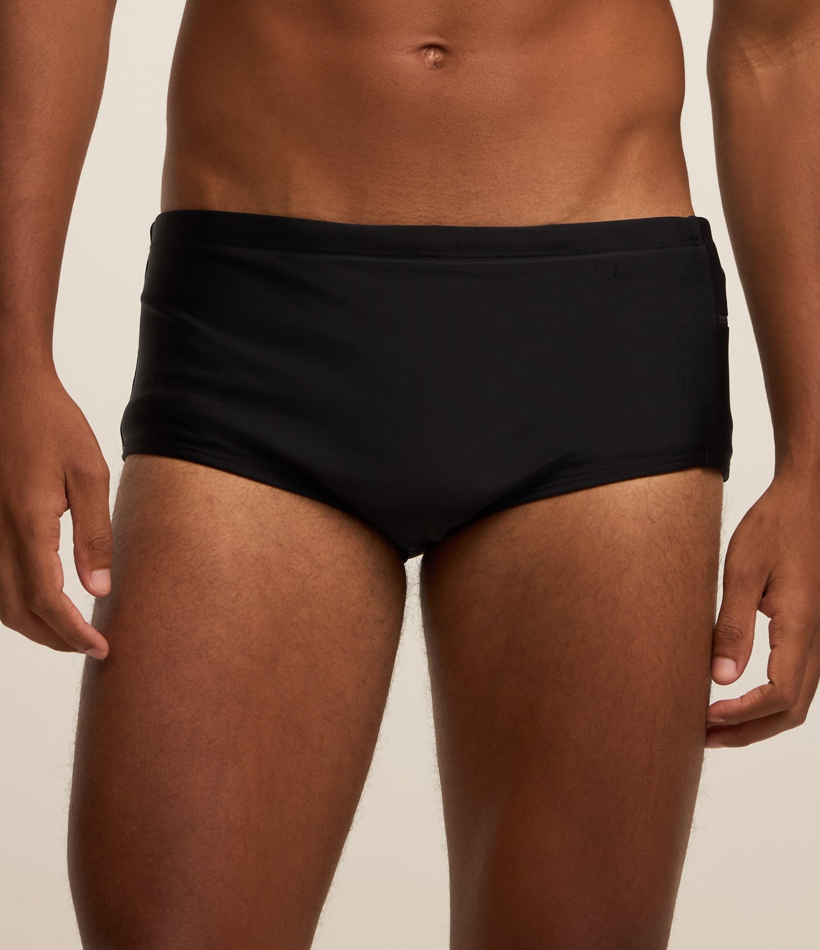 Sunga em Poliamida com Bolsinho de Zíper Lateral Preto 2