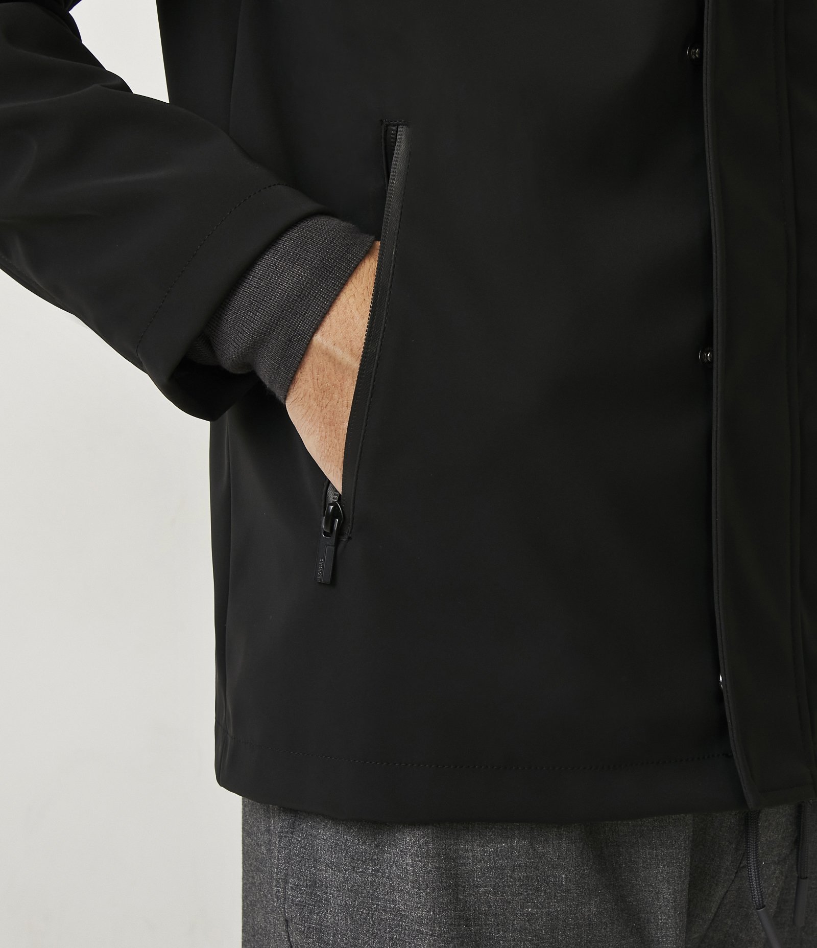 Jaqueta Impermeável com Capuz e Bolsos com Zíper Preto 6
