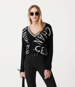 Blusão Suéter em Tricô com Amarração nas Manga e Lettering