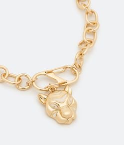 Colar Curto com Corrente Larga e Pingente de Tigre