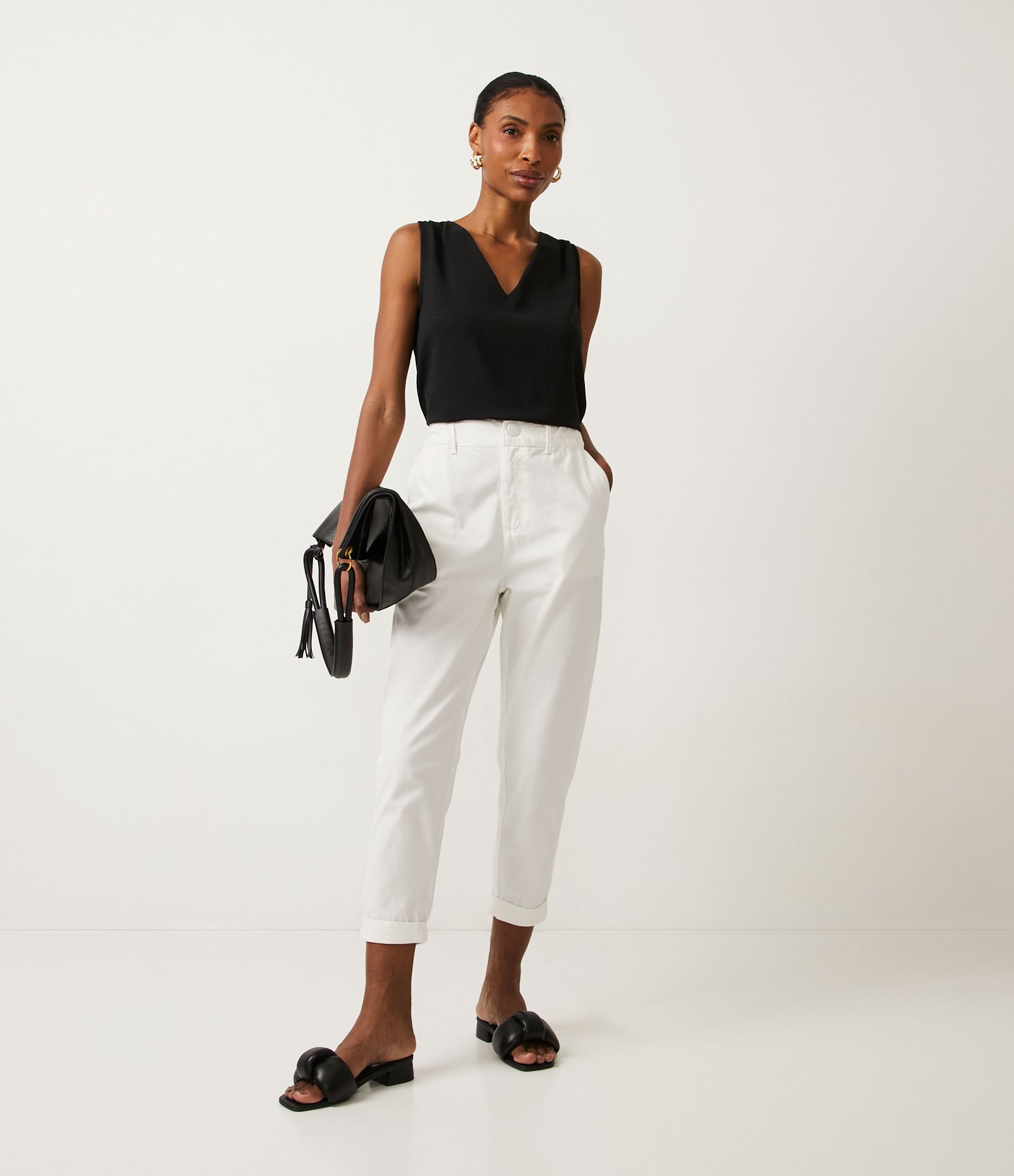 Calça Baggy em Sarja com Cós Largo e Botão 1