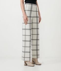 Calça Reta em Tricô com Estampa Xadrez e Cós Contrastante