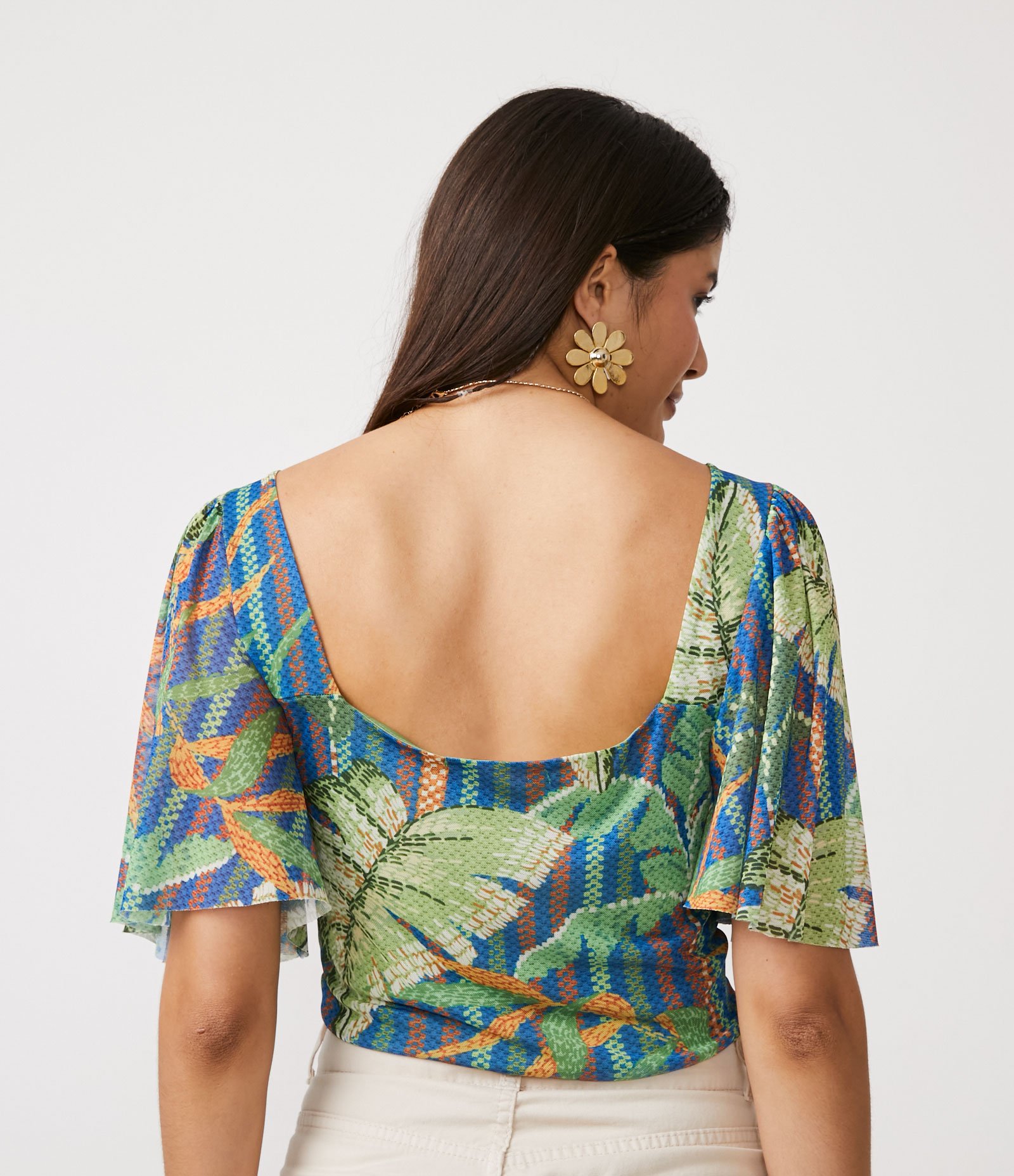 Blusa Cropped com Manga Godê e Estampa Folhagens Azul 3