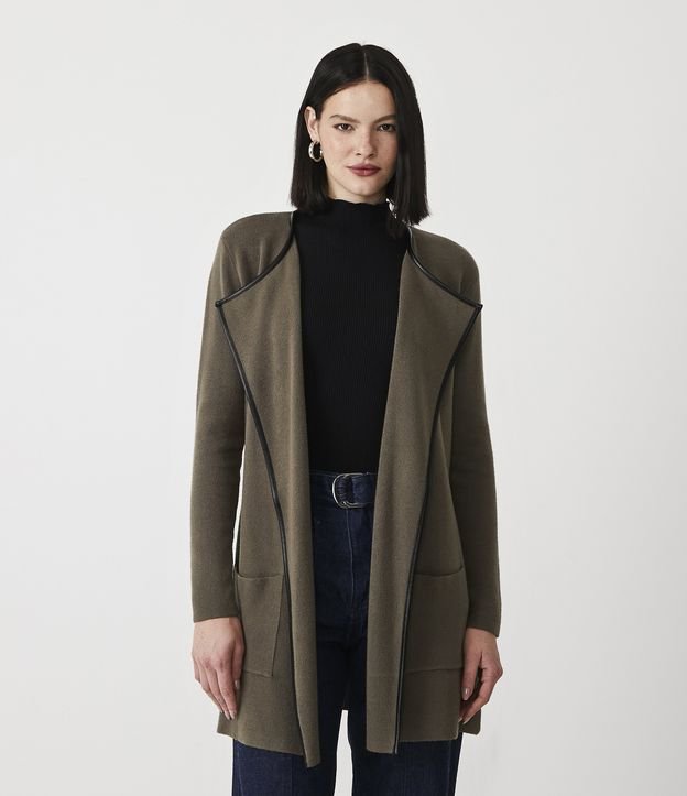 Cardigan em Tricô com Detalhes Contrastantes