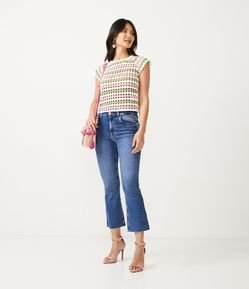 Pantalón Cropped Flare en Jeans con Botón de Corazón