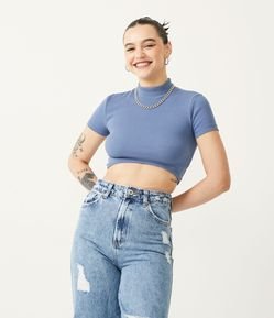 Blusa Cropped em Ribana com Manga Curta e Barra Curva