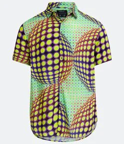 Camisa Regular em Viscose com Estampa Conceitual