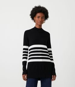 Blusa Alongada em Tricô com Ponto Diferenciado e Estampa Listrada