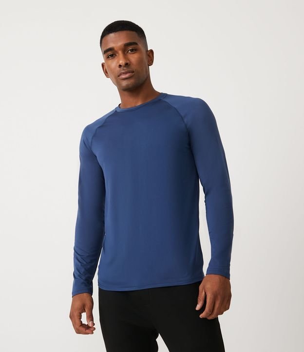 Camiseta Térmica Esportiva com Cava Raglan e Manga Longa Azul Médio