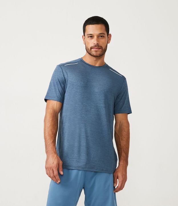 Camiseta Esportiva Básica em Dry Fit com Detalhes Refletivos Azul Escuro 1