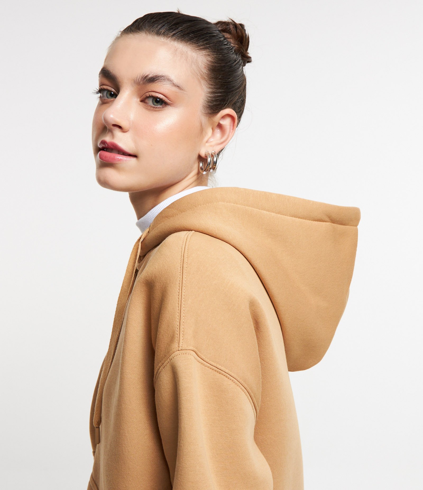 Casaco em Moletom Peluciado com Capuz e Bolso Canguru 4