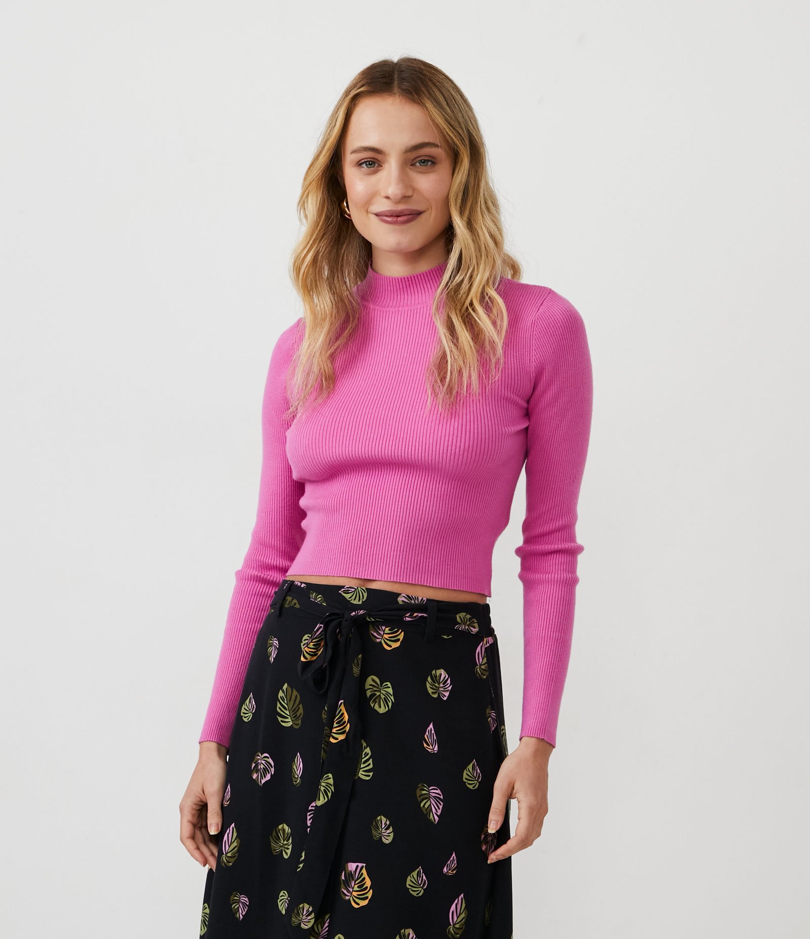 Blusinha em Tricô Canelado com Amarração e Manga Longa Rosa 1