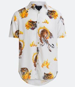 Camisa Regular em Viscose com Estampa de Tigre no Fogo
