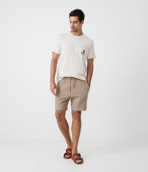 Bermuda Slim em Algodão com Textura Waffle e Cordão