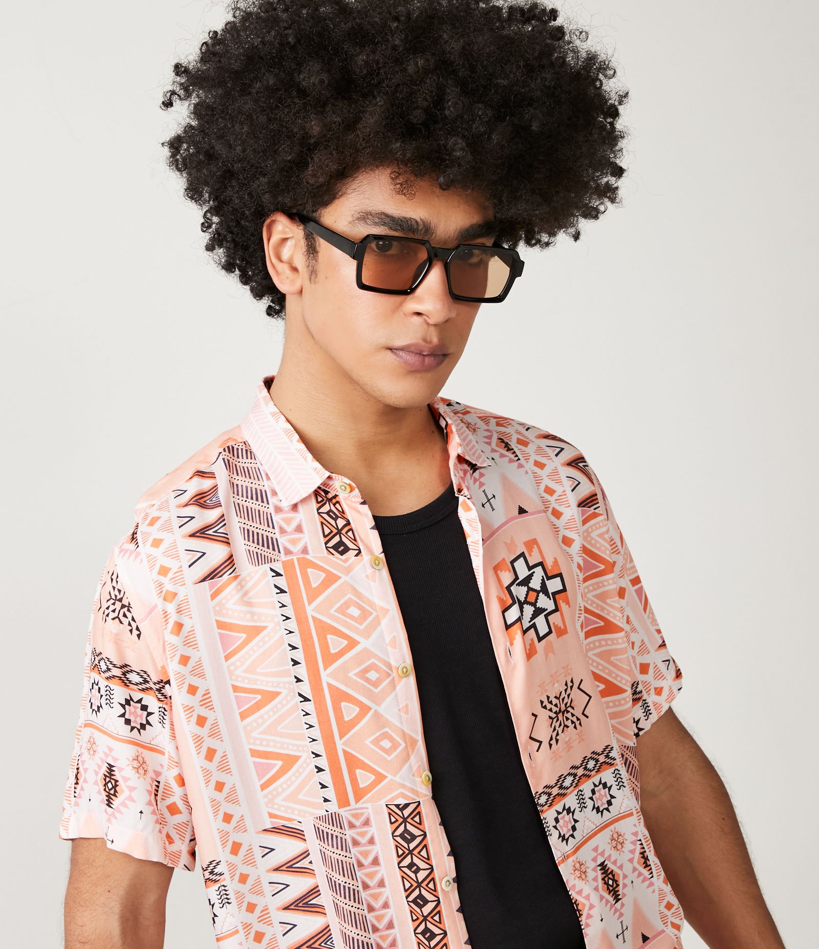 Camisa Manga Curta em Viscose com Estampa Boho Rosa 4