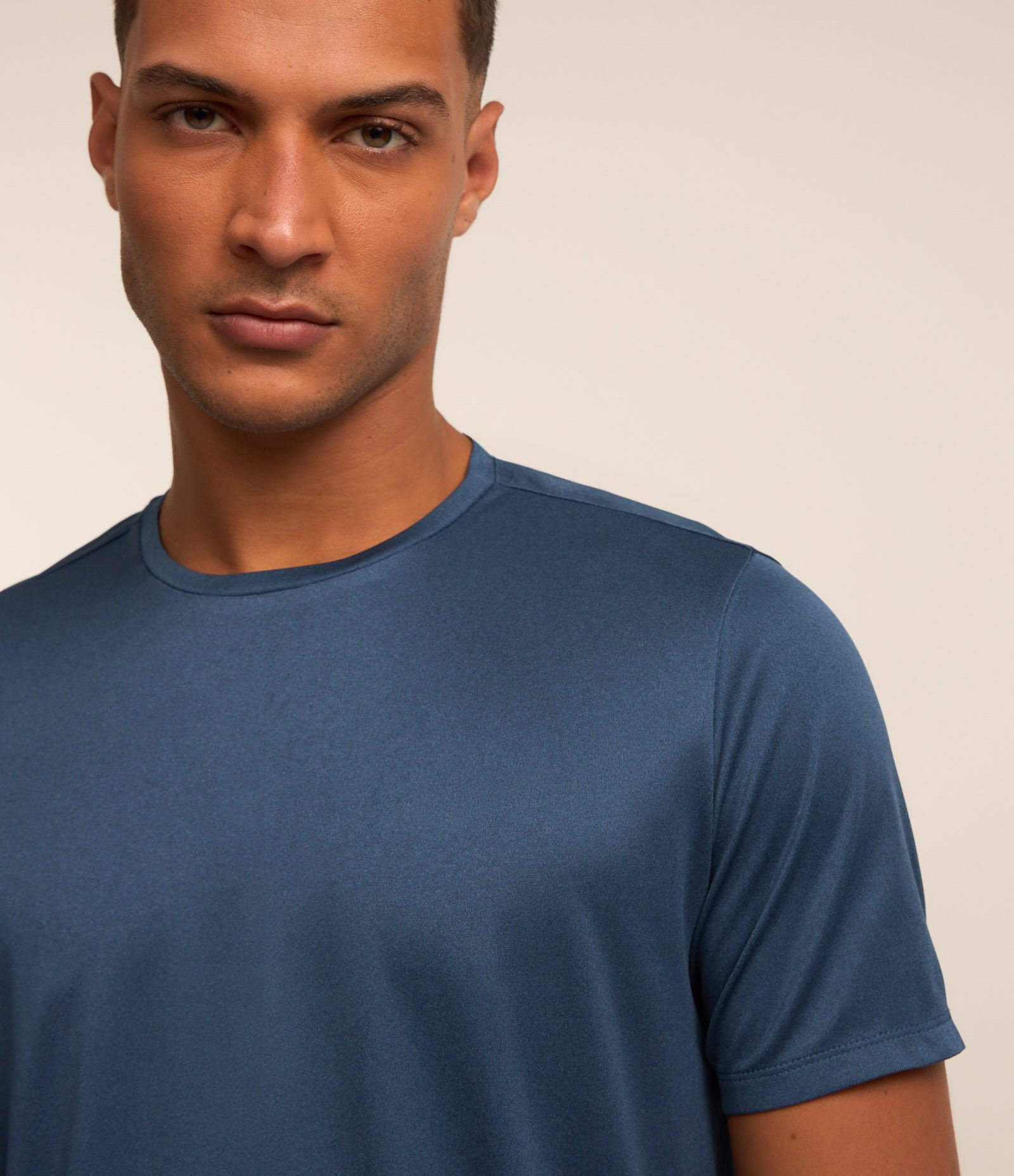 Camiseta Esportiva Básica em Tecnologia Dry com Manga Curta Azul Mar 4