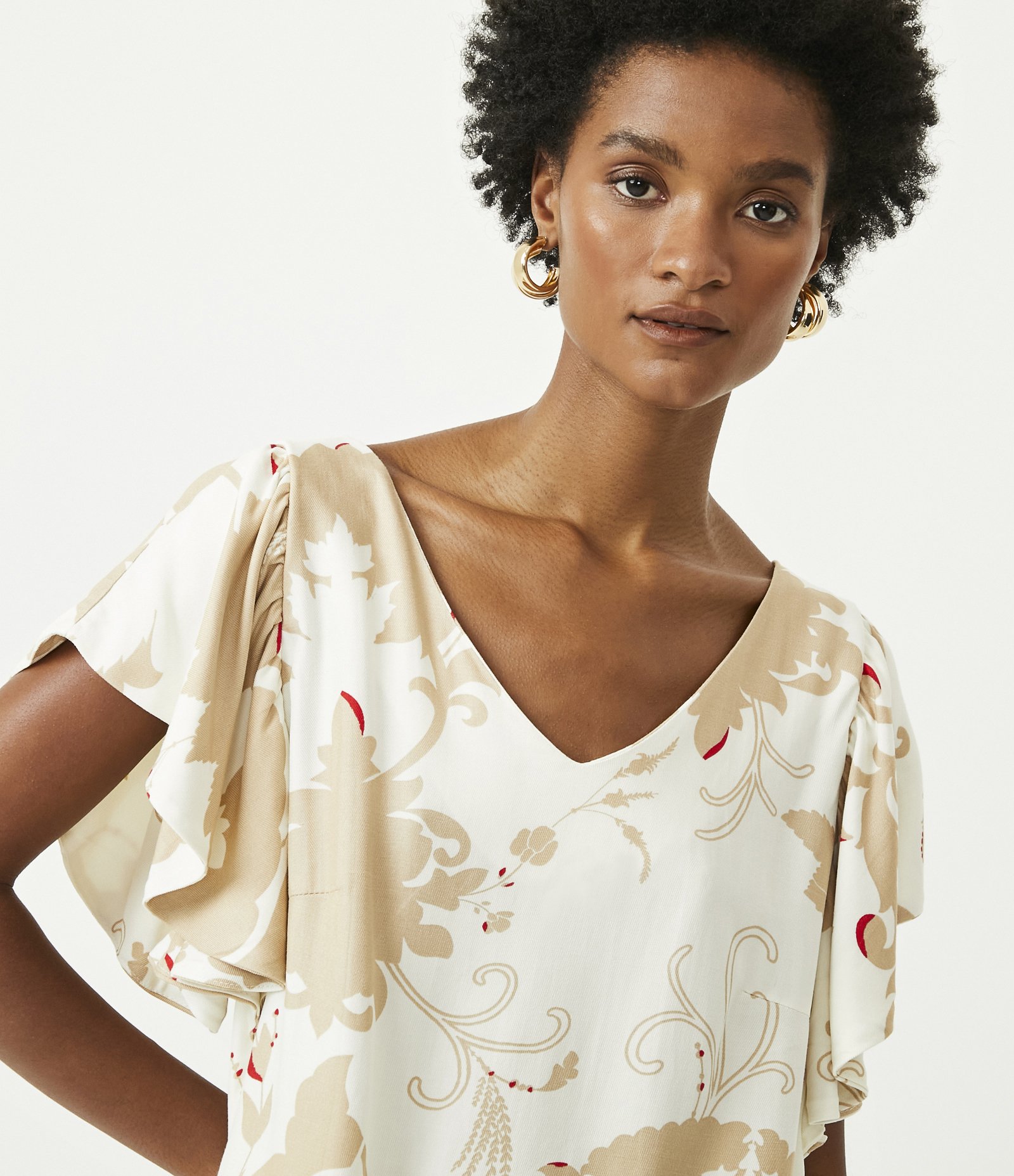 Blusa em Viscose com Decote V e Estampa Floral Branco 4