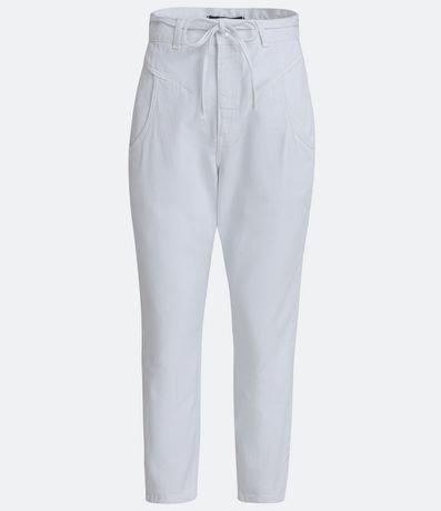 Calça Mom em Sarja com Cinto Cordão e Recortes Menor preço em Calça Mom em Sarja com Cinto Cordão e Recortes