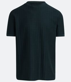 Camiseta Slim em Algodão Texturizado com Listras Sólidas