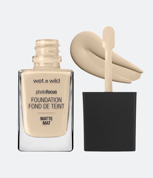 Photo Focus Foundation Porcelain 1