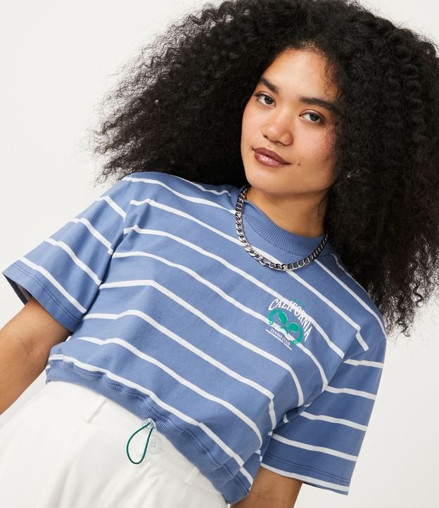 Blusa Cropped en Media Malla con Estampado California Tenis Club Azul 4