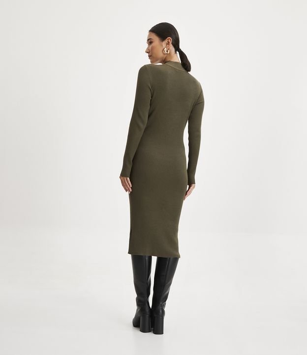 Vestido New Midi en Punto con Cuello Alto Verde 4