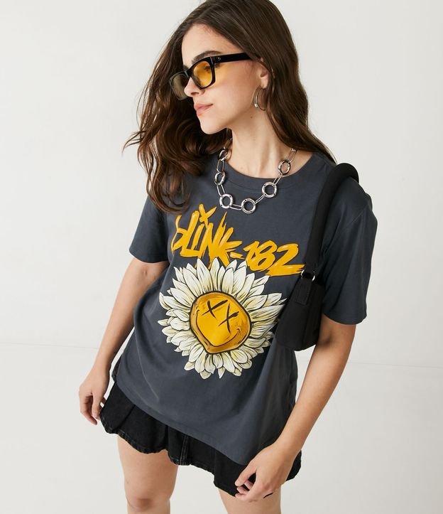 Camiseta em Meia Malha com Estampa Blink 182 Dead Smiley Cinza 1