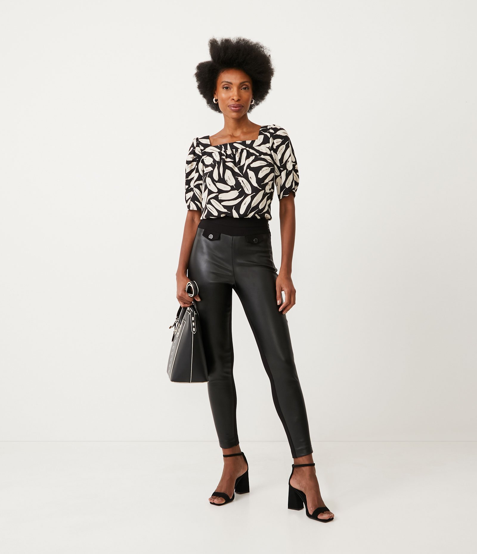 Calça Legging em Ponto Roma com Frente Diferenciada Preto 1