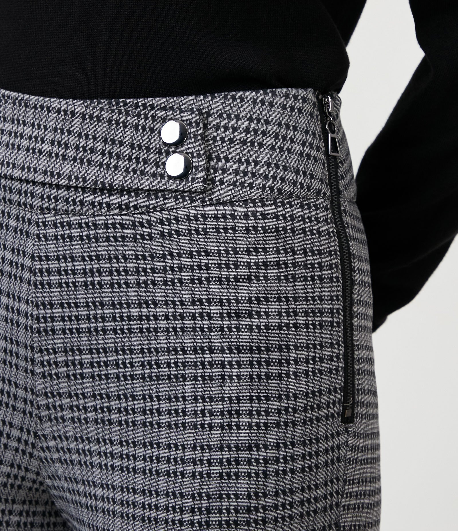Calça Legging em Ponto Roma com Estampa Pied-de-poule Preto 4