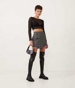 Short Saia com Transpasse Frontal e Estampa Xadrez