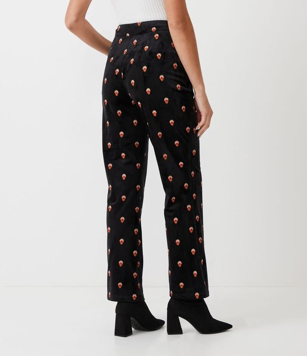 Pantalón Flare en Terciopelo con Bordados de Corazones Contrastantes Negro 3