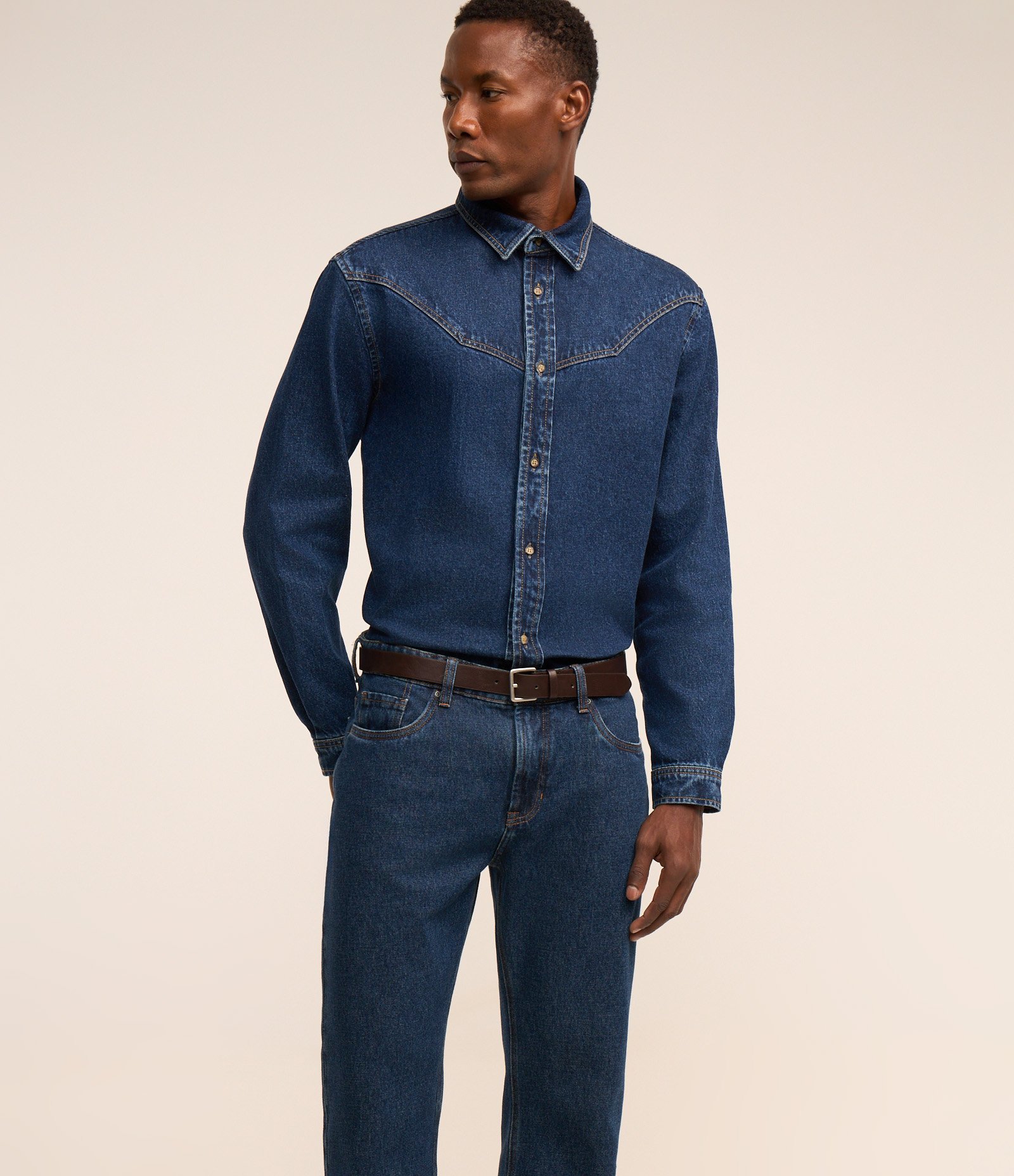 Calça Reta Jeans com Bolsos e Barra Dobrada Azul Médio 3